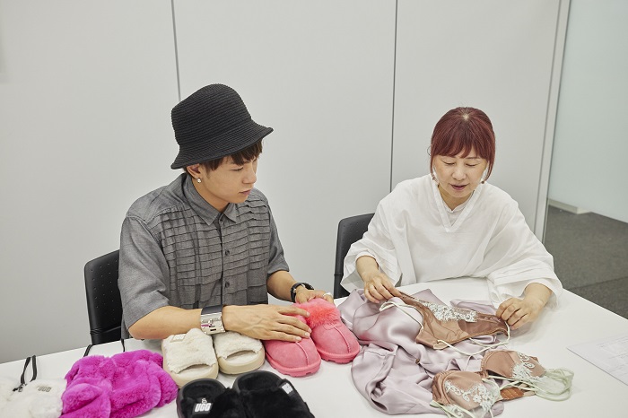 FUKAMIちゃんが風水師・みよの哪知先生　シルクランジェリー